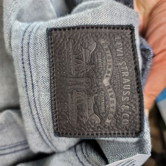 Levis brushed cotton trucker style jacket - Picture 4 of 8